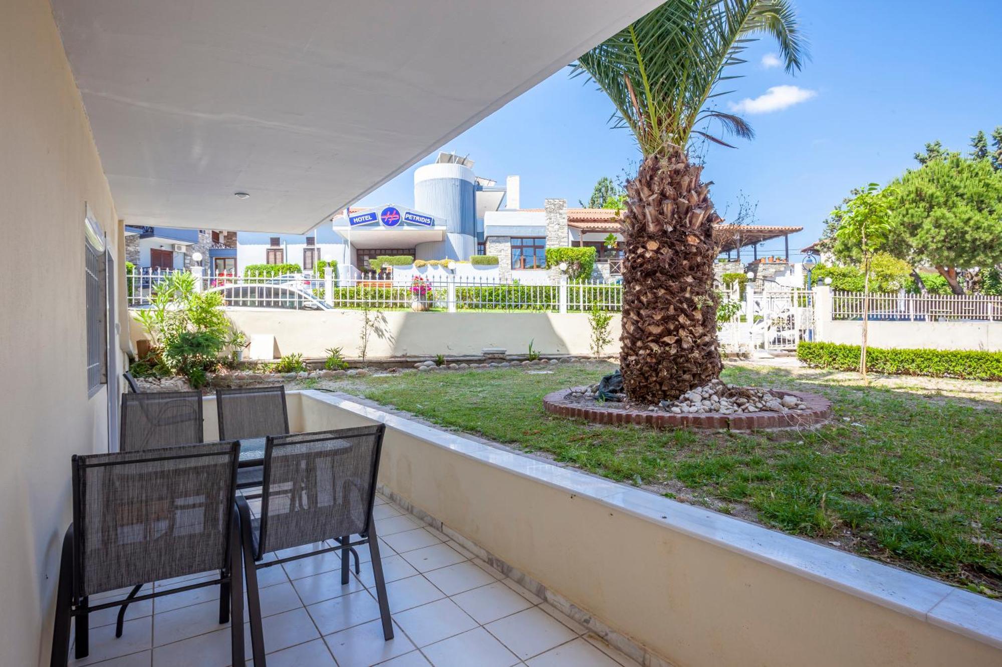 Aris Luxury Apartments Pefkochori Esterno foto