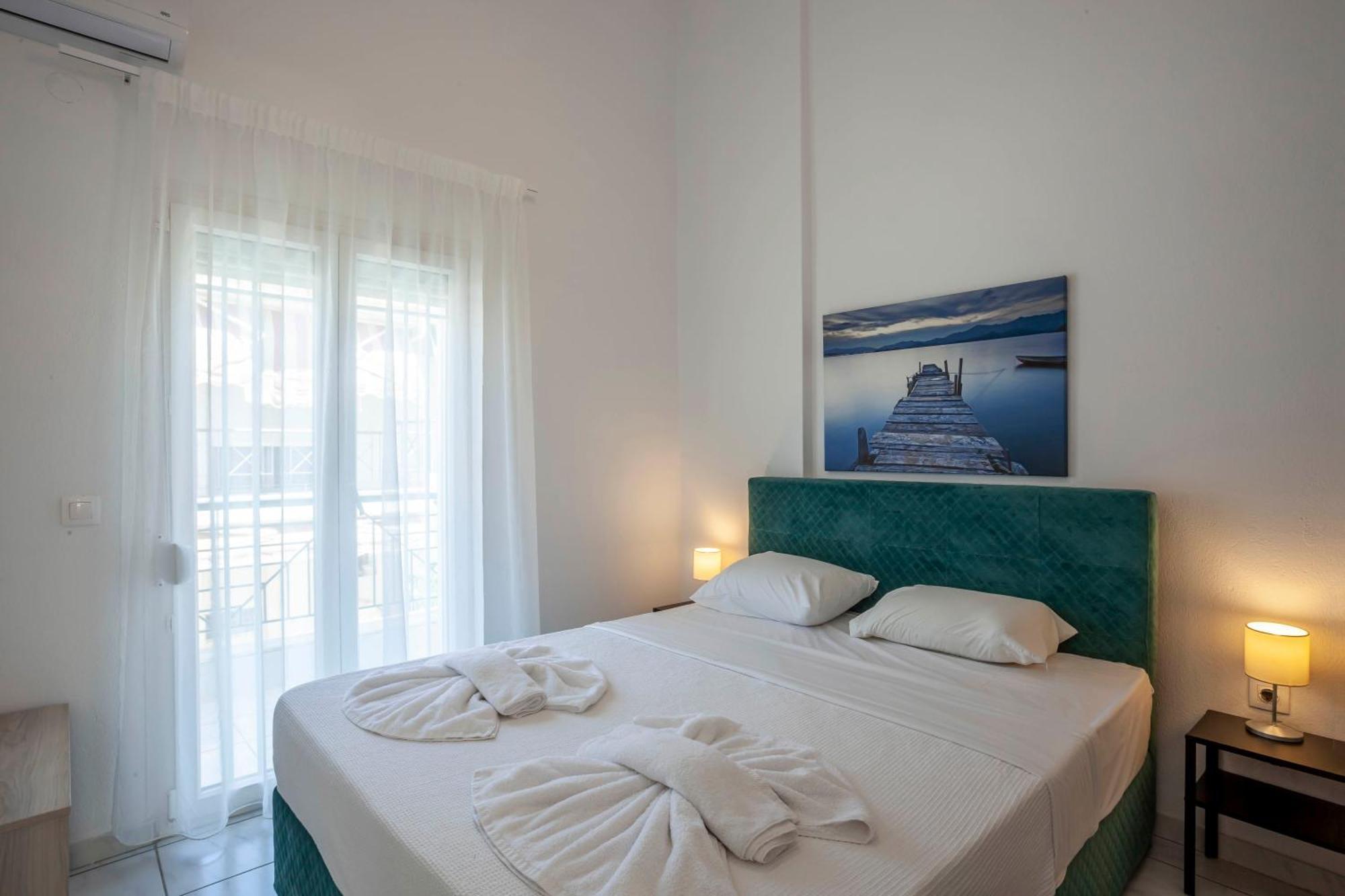 Aris Luxury Apartments Pefkochori Esterno foto